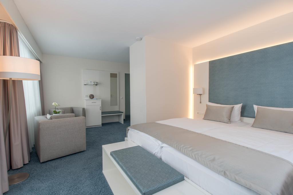 Hotel Hoeri Am Bodensee ไกน์โฮเฟน ภายนอก รูปภาพ
